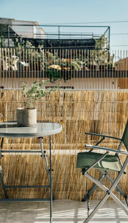 Loft With Private Parking Apartment Athens Luaran gambar