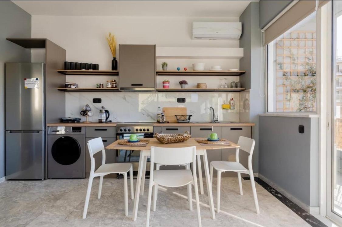 Loft With Private Parking Apartment Athens Luaran gambar
